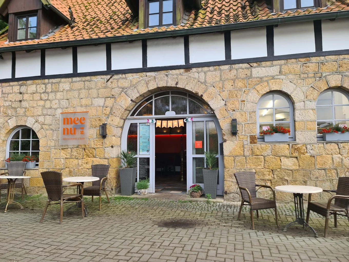 Eingangsbereich des Meenu Restaurants in Tecklenburg